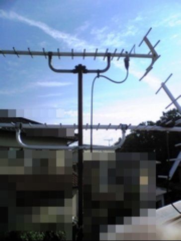 三島中継局 - ①旧アンテナ 上、テストアンテナ 下